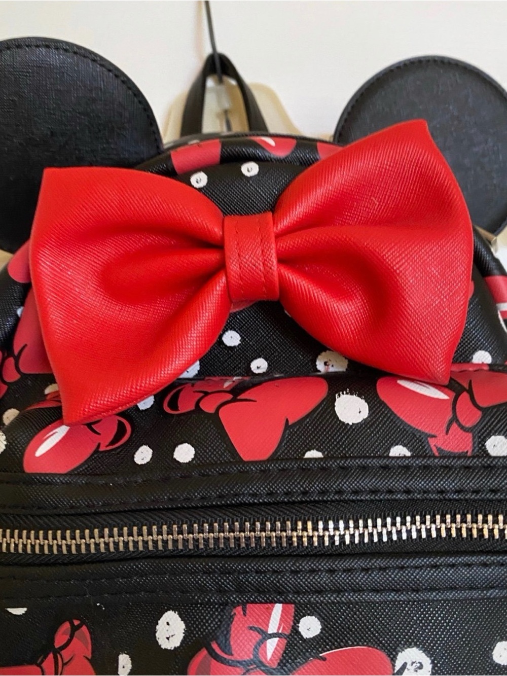 Disney official Minnie Mouse Mini Backpack 10”x 10” New without tags - Picture 6 of 6